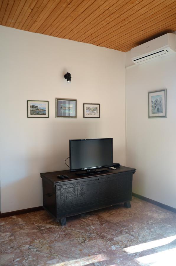 Apartments Dara Рогозница Экстерьер фото