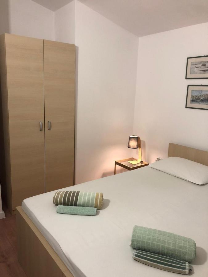 Apartments Dara Рогозница Экстерьер фото