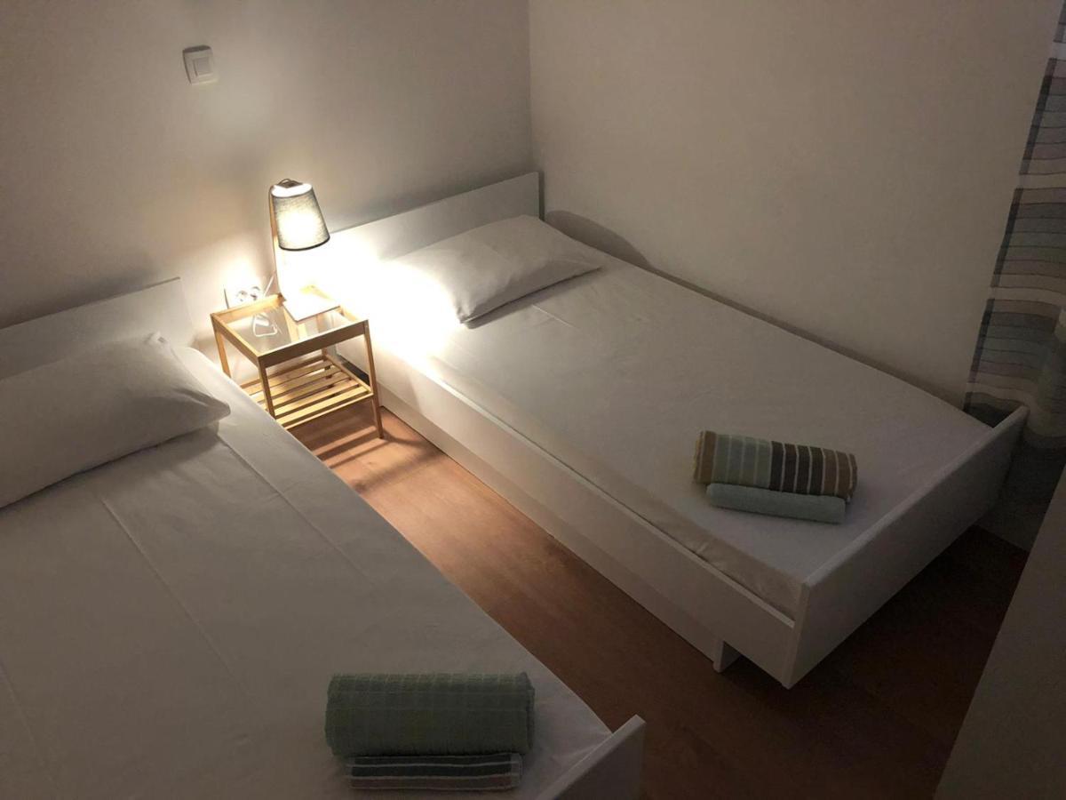 Apartments Dara Рогозница Экстерьер фото